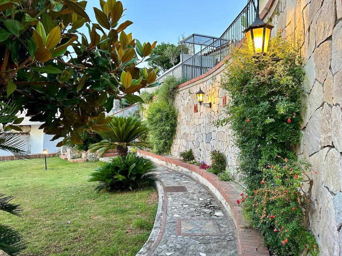 Villa Amalu Capri Piscina E Giardino Kültér fotó